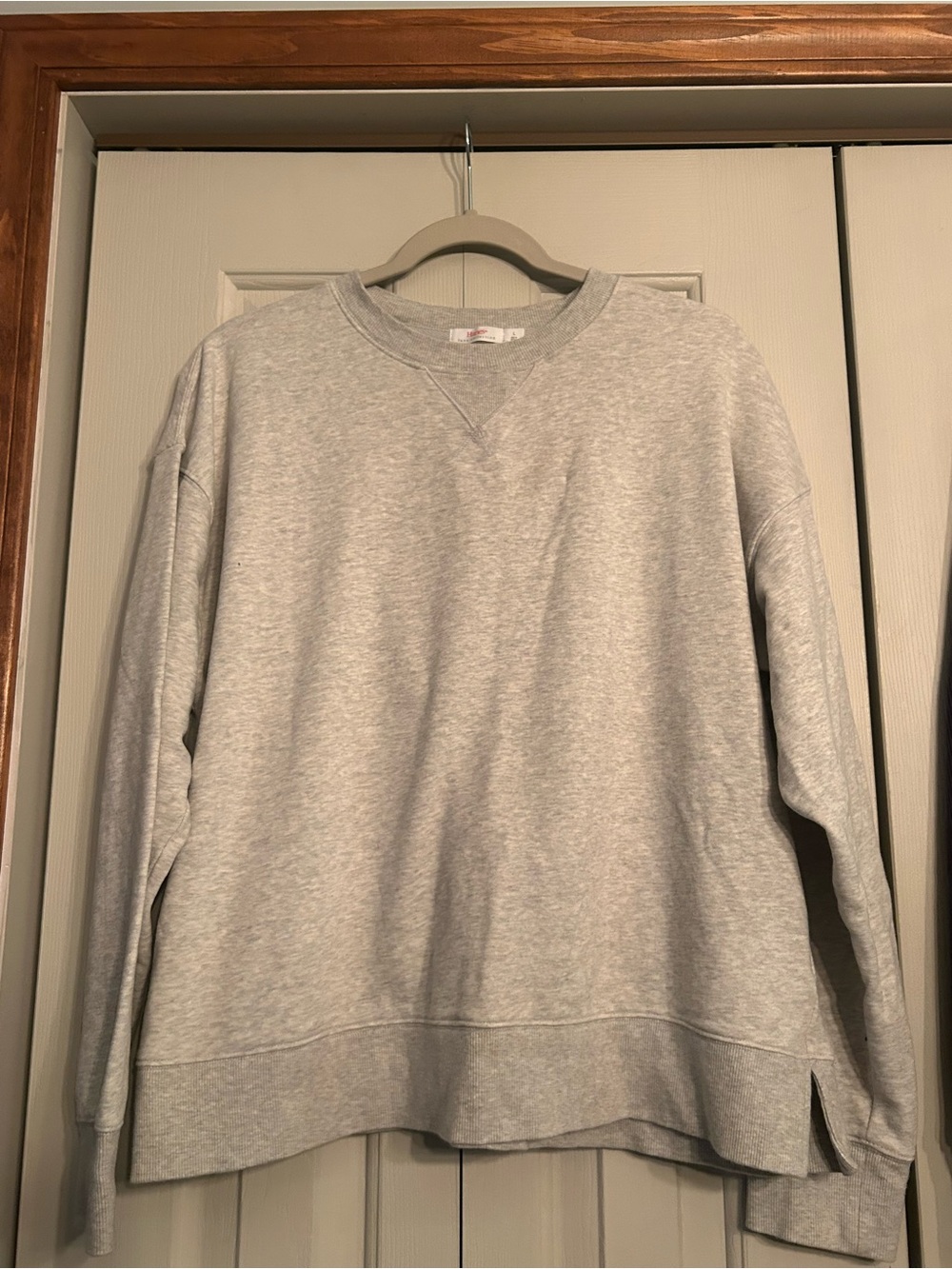 Womenβs Luxe Hanes Classic Crewneck Sweatshirt - Light Gray NWOT